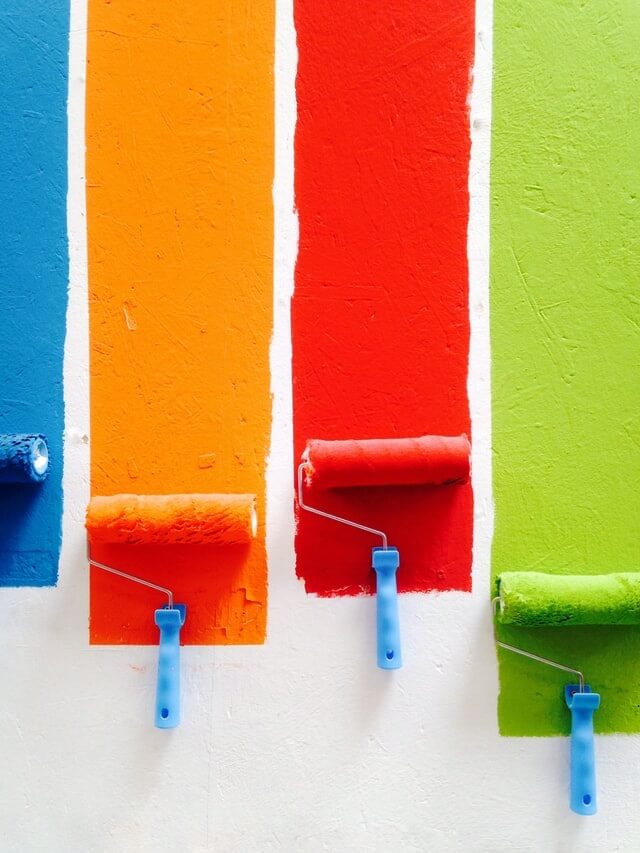 samodzielne malowanie ścian - jak pomalować pokój dzienny