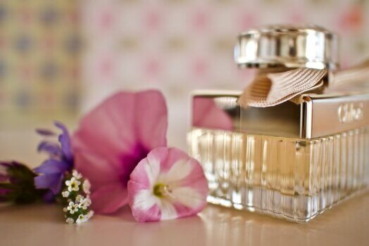 Jakie perfumy Guess warto znać? Ranking najpiękniejszych zapachów