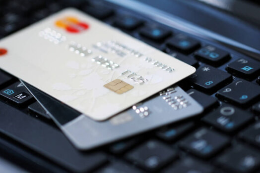 Karta kredytowa – czy warto ją posiadać?