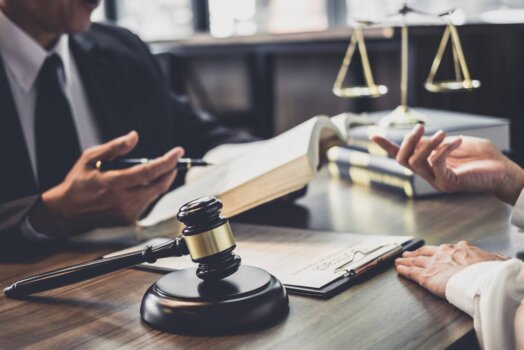 Zadania radcy prawnego – jakie kwestie załatwisz z ich pomocą?